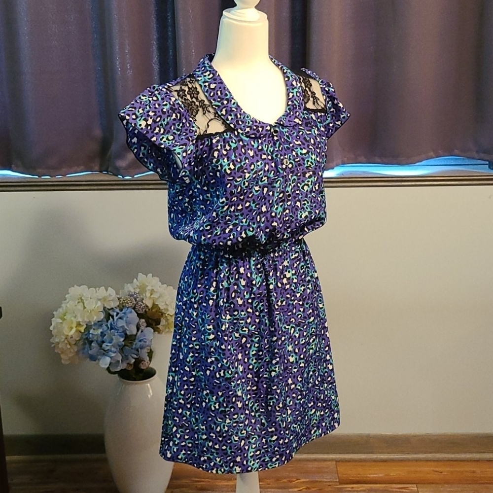 Speechless Patterned Dress - Size Medium